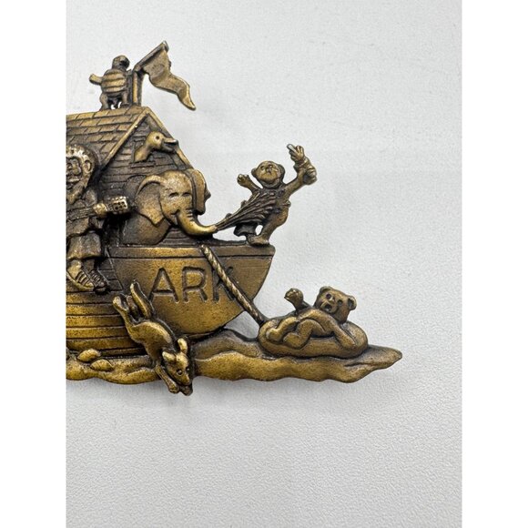 Vintage JJ Jonette Noah's Ark Boat Fun Comical Brooch - Picture 4 of 5